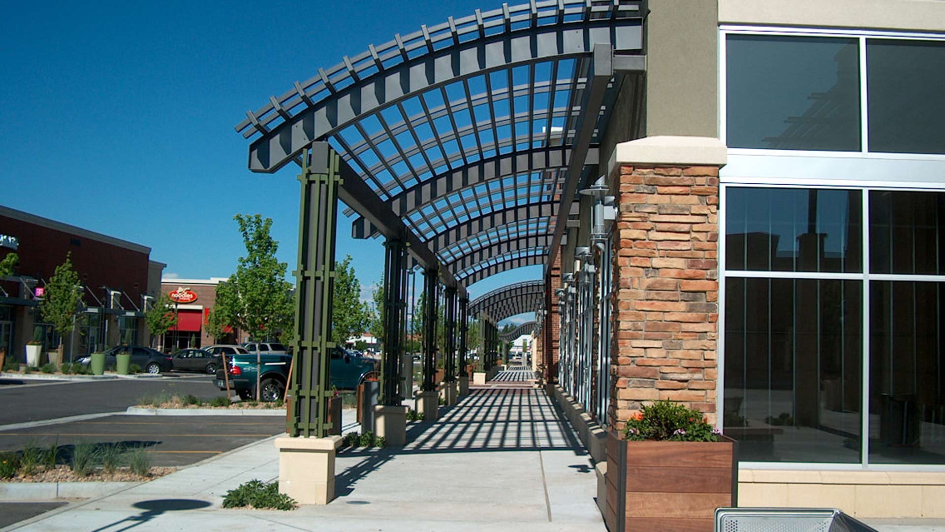 Gardens On Havana Retail Building by Saunders Construction